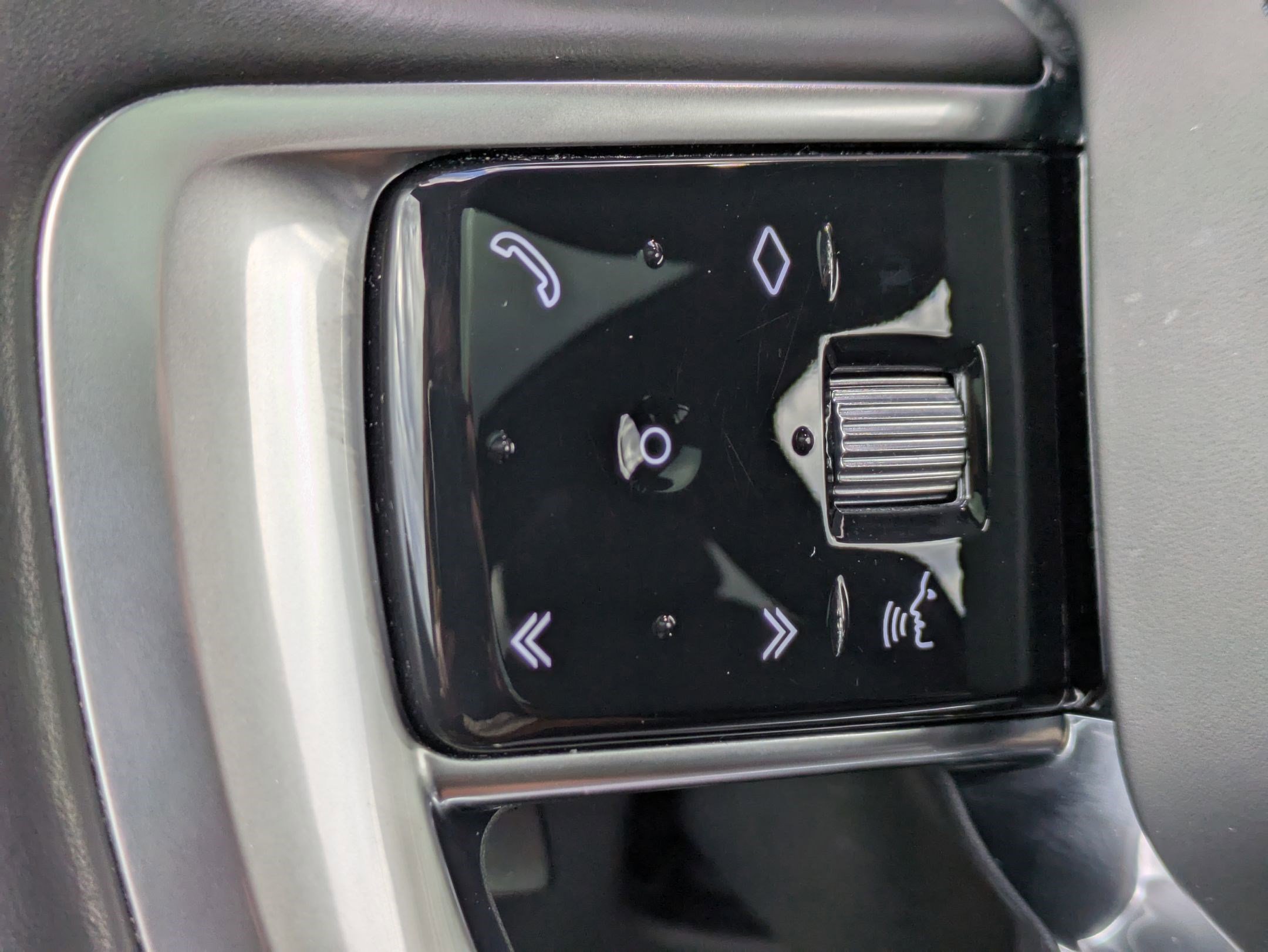 Certified 2023 Land Rover Range Rover SE image 16