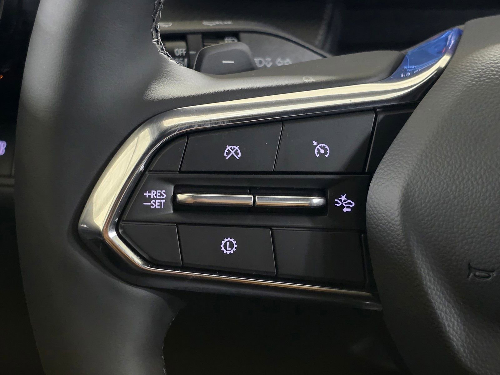 New 2026 Chevrolet Equinox LT w/ Convenience Package II AWD/4WD image 31