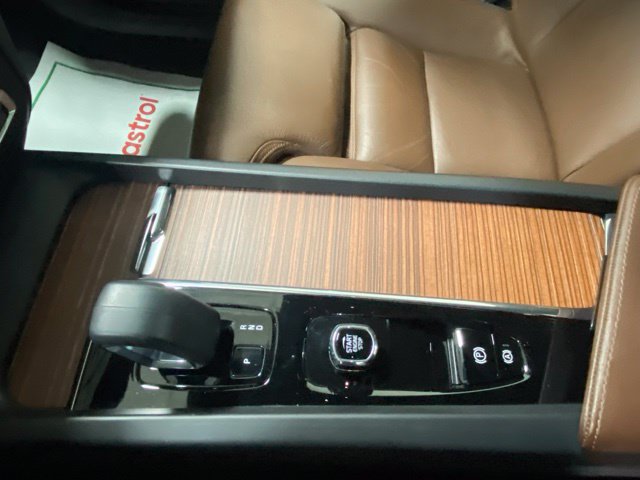 Certified 2024 Volvo S60 B5 Ultimate w/ Climate Package AWD/4WD image 23