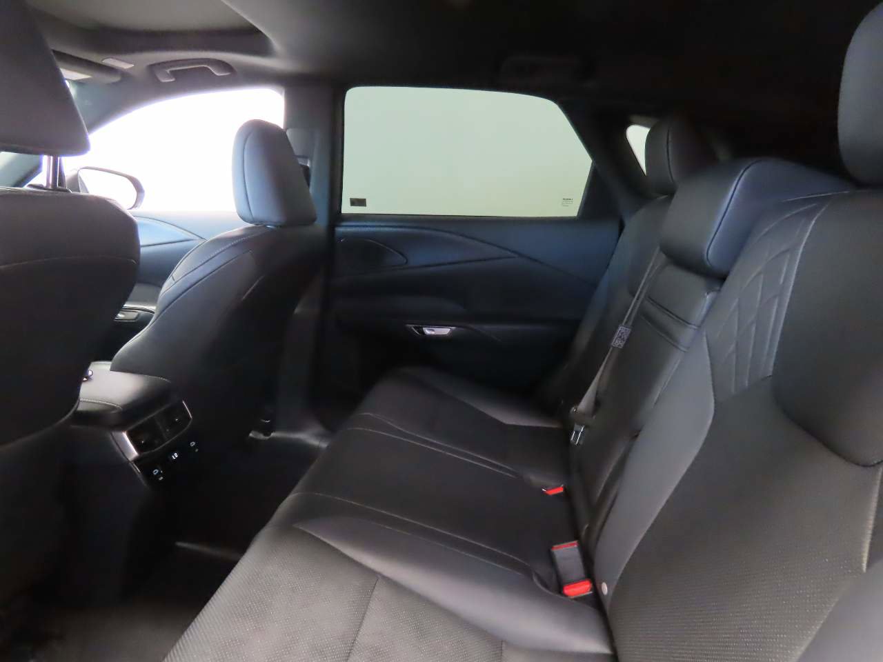 Used 2024 Lexus RX 350 FWD image 14