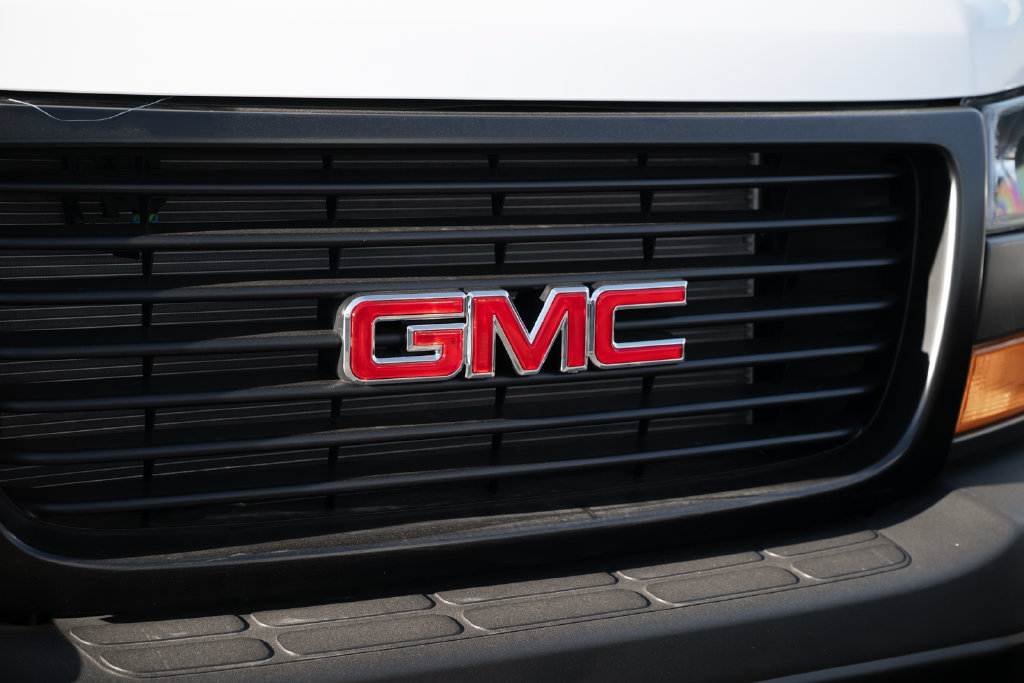 New 2025 GMC Savana 2500 Extended w/ Driver Convenience Package RWD image 10