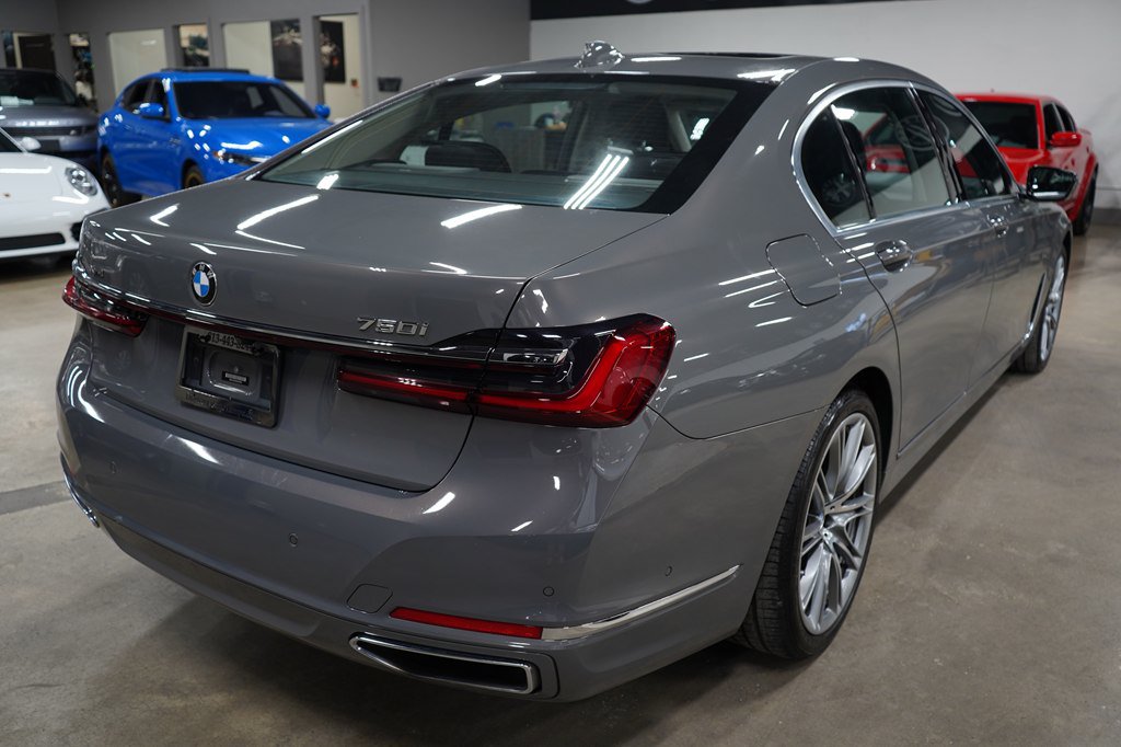 Used 2022 BMW 750Li xDrive AWD/4WD image 5