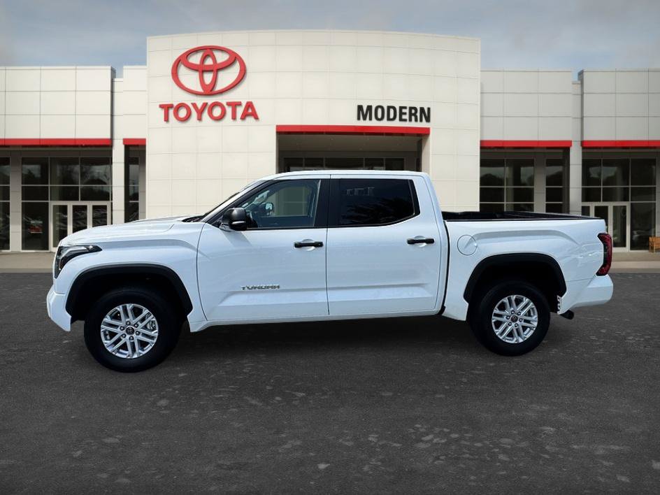 Used 2024 Toyota Tundra SR5 w/ SR5 Convenience Package RWD image 7