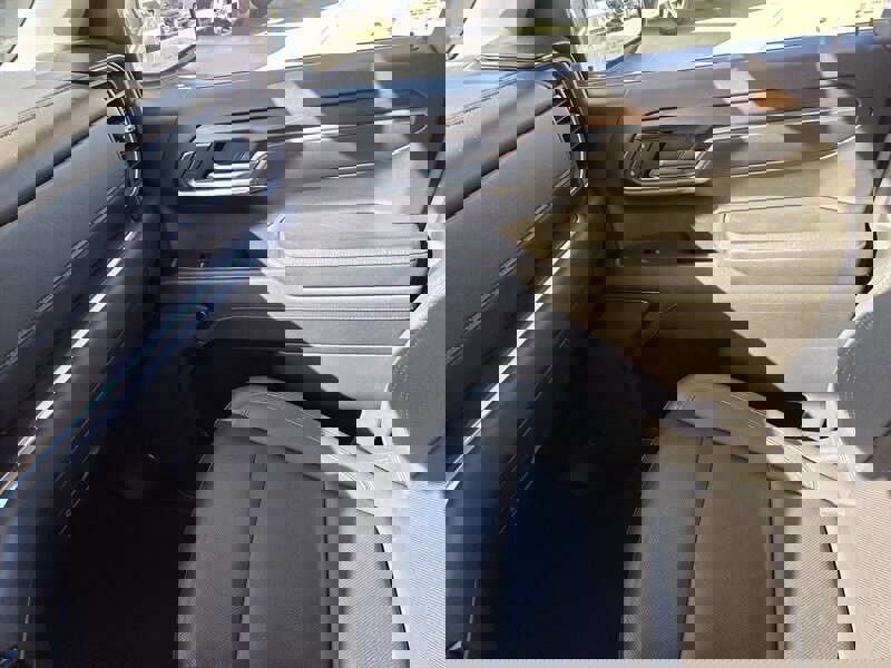 Used 2024 GMC Sierra 1500 SLT image 23