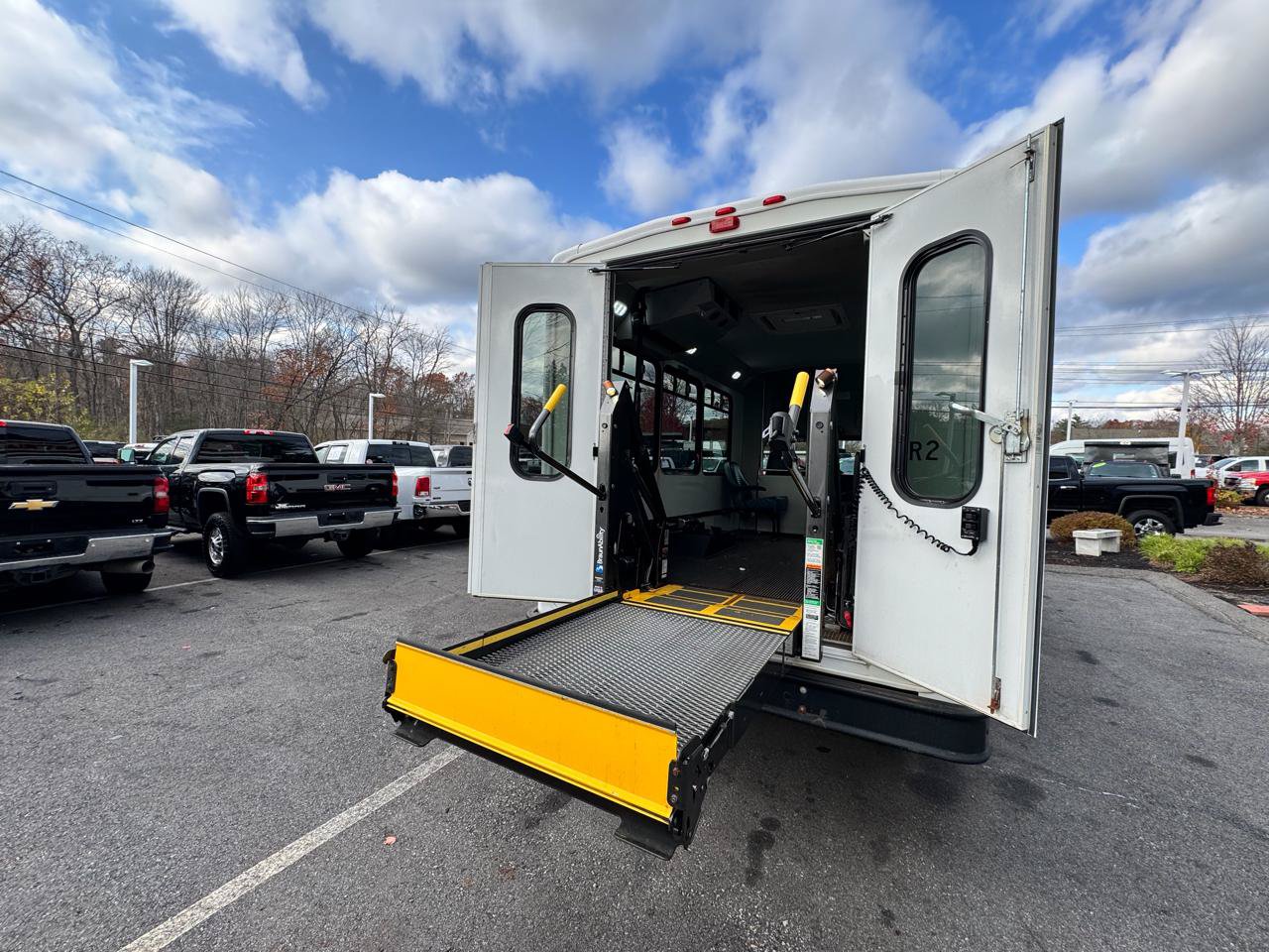 Used 2017 Ford E-350 and Econoline 350 Super Duty w/ Shuttle Bus Prep Package RWD image 47
