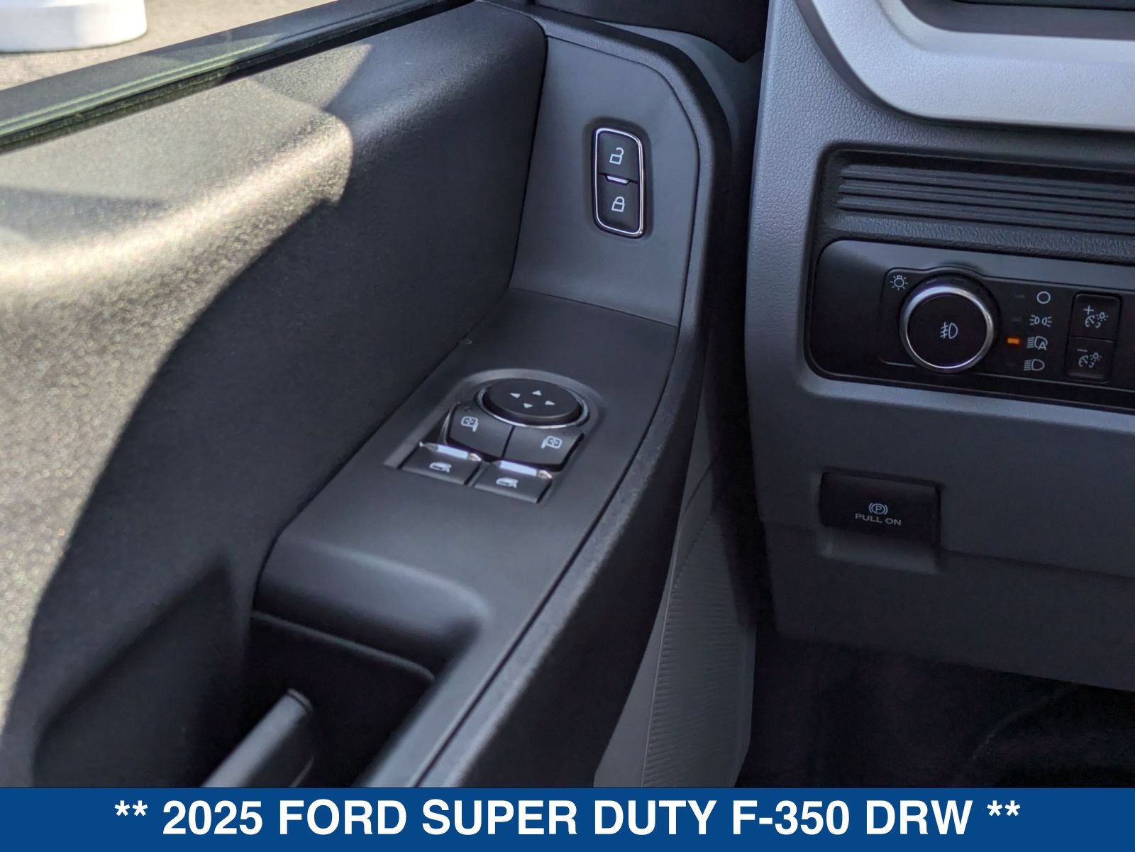 New 2025 Ford F350 XL w/ XL Chrome Package RWD image 19