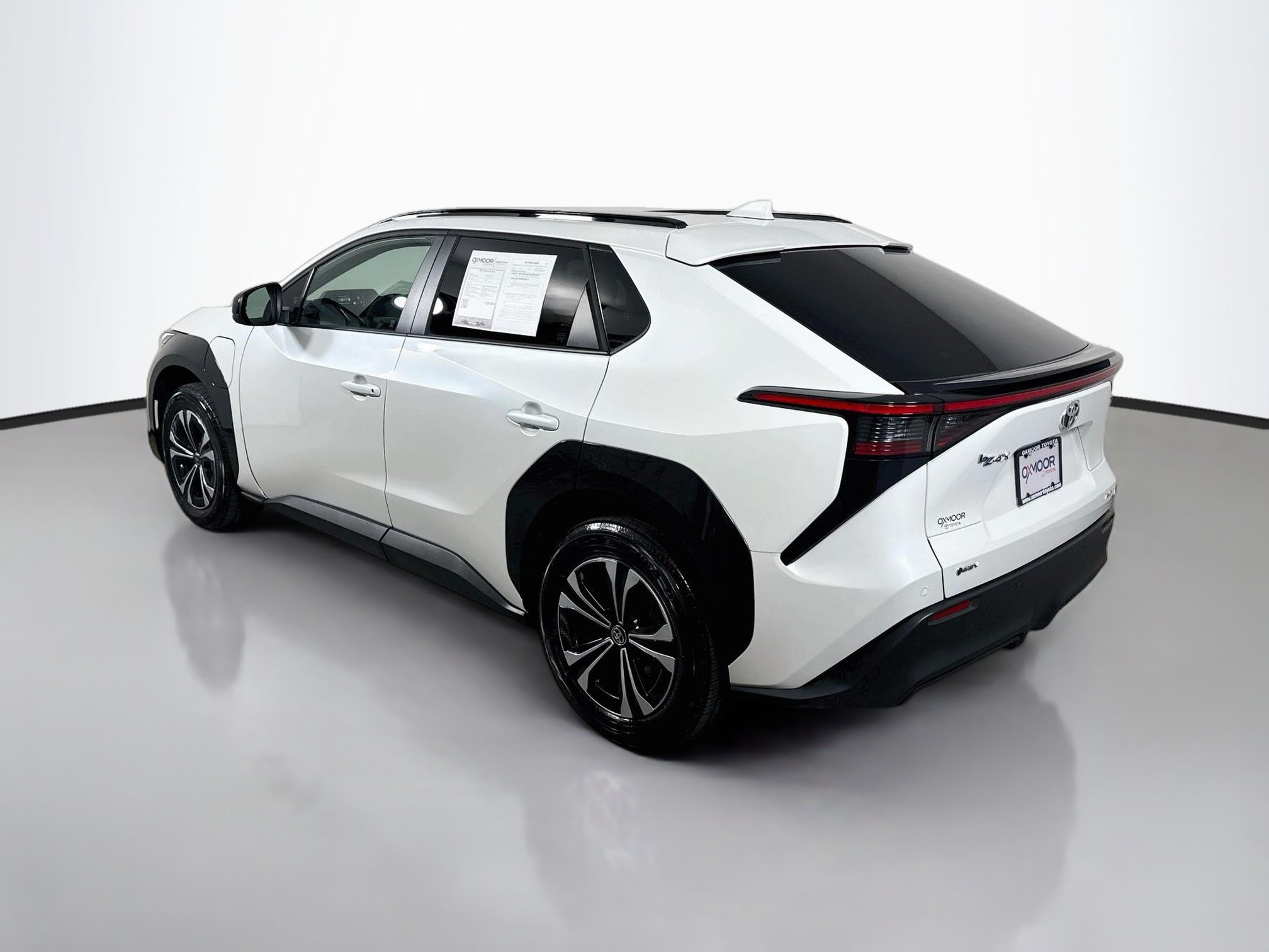 Certified 2024 Toyota bZ4X AWD w/ Weather Package image 5