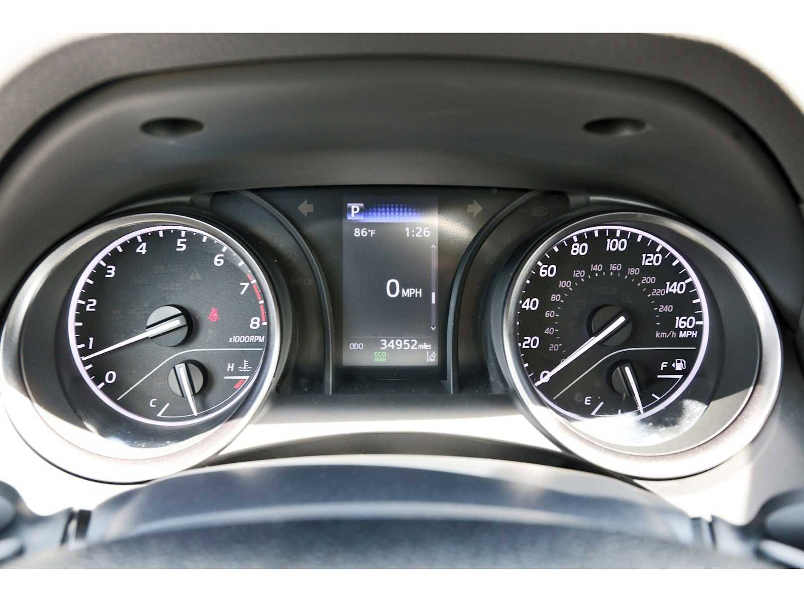 Used 2023 Toyota Camry SE image 14