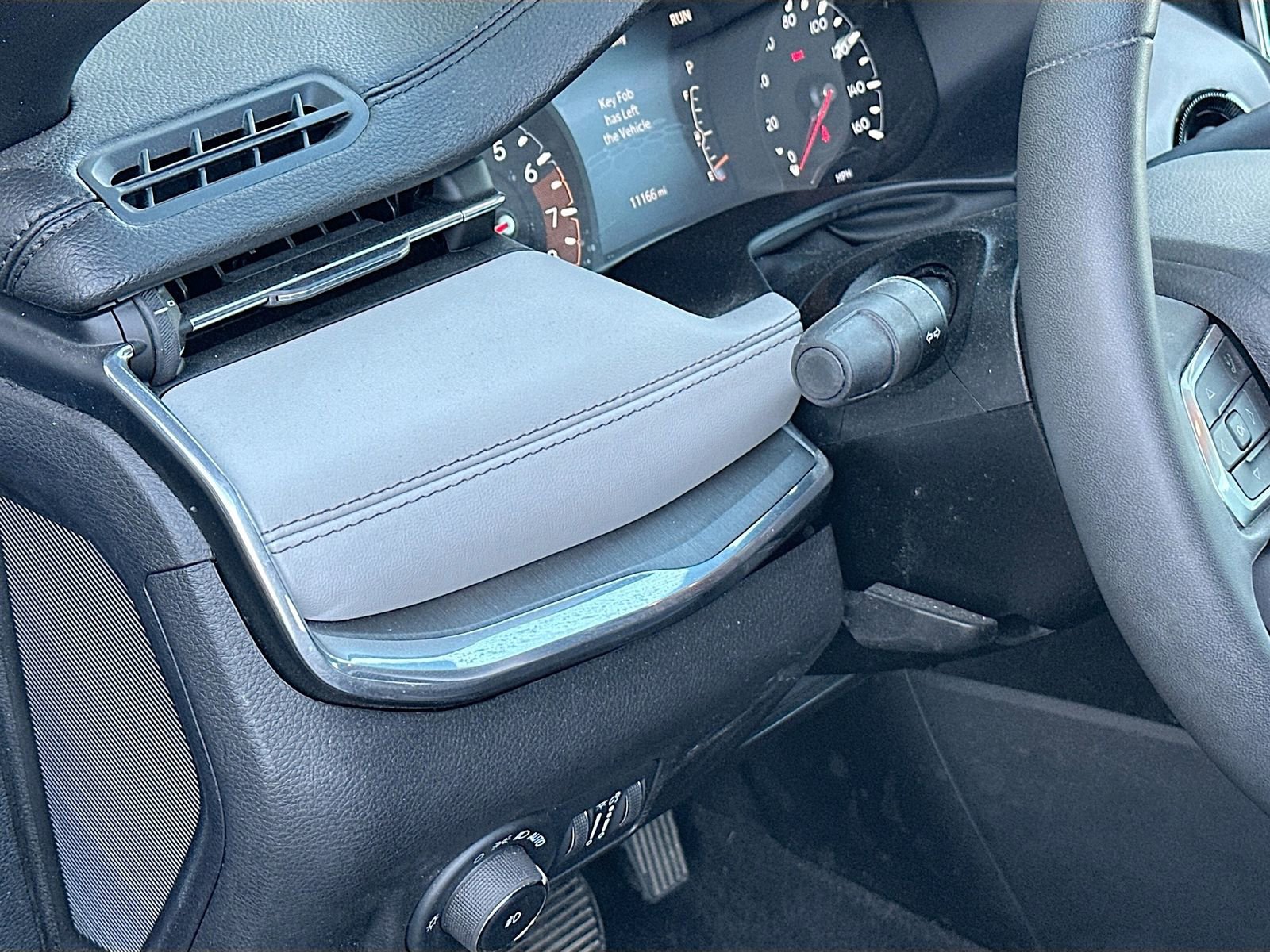 Used 2024 Jeep Compass Limited image 10