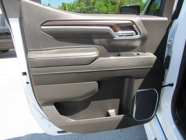 Used 2023 GMC Sierra 1500 SLT w/ SLT Premium Plus Package AWD/4WD image 26