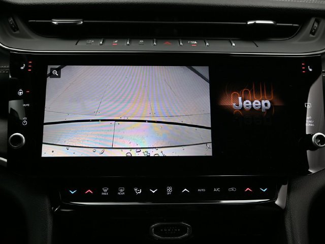 New 2026 Jeep Grand Cherokee Altitude AWD/4WD image 39