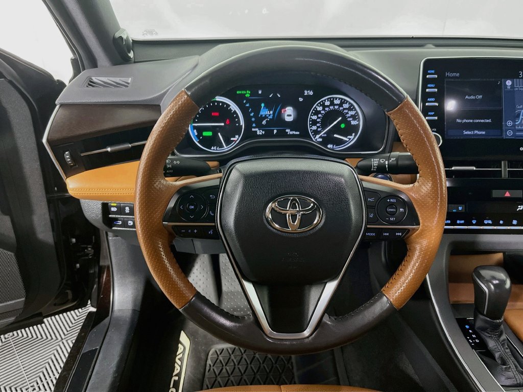 Used 2020 Toyota Avalon Limited w/ Advanced Safety Package FWD image 15