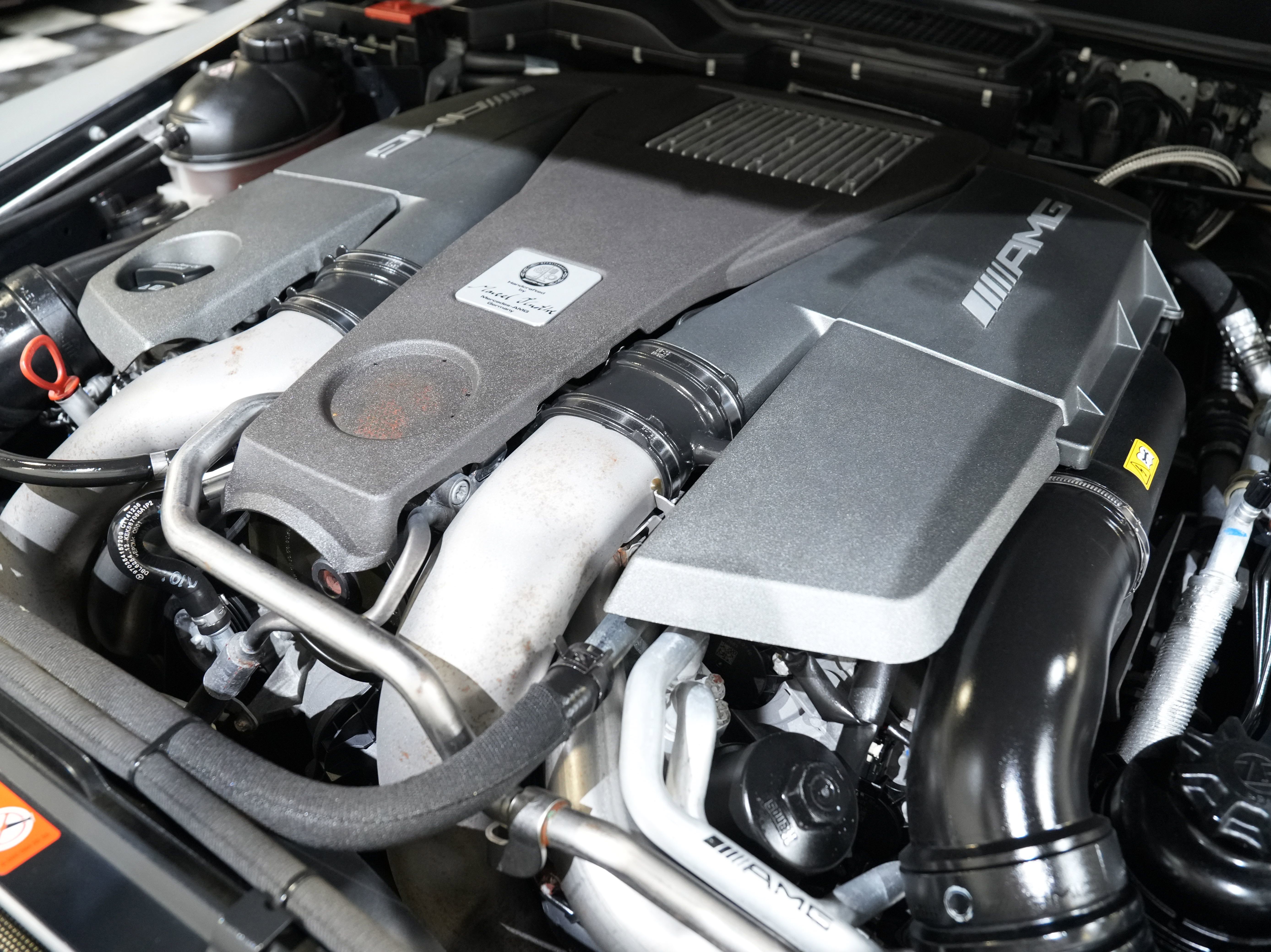 Used 2016 Mercedes-Benz G 63 AMG 4MATIC image 40