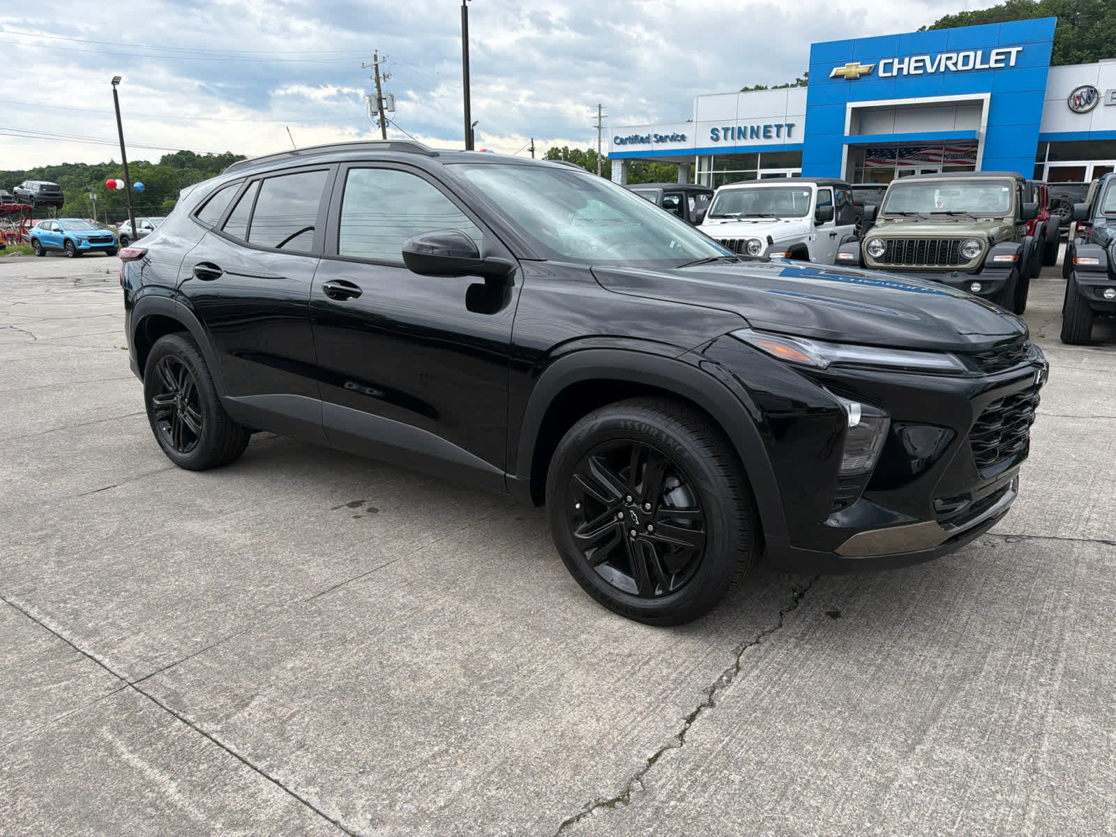 New 2026 Chevrolet Trax ACTIV w/ Sunroof Package