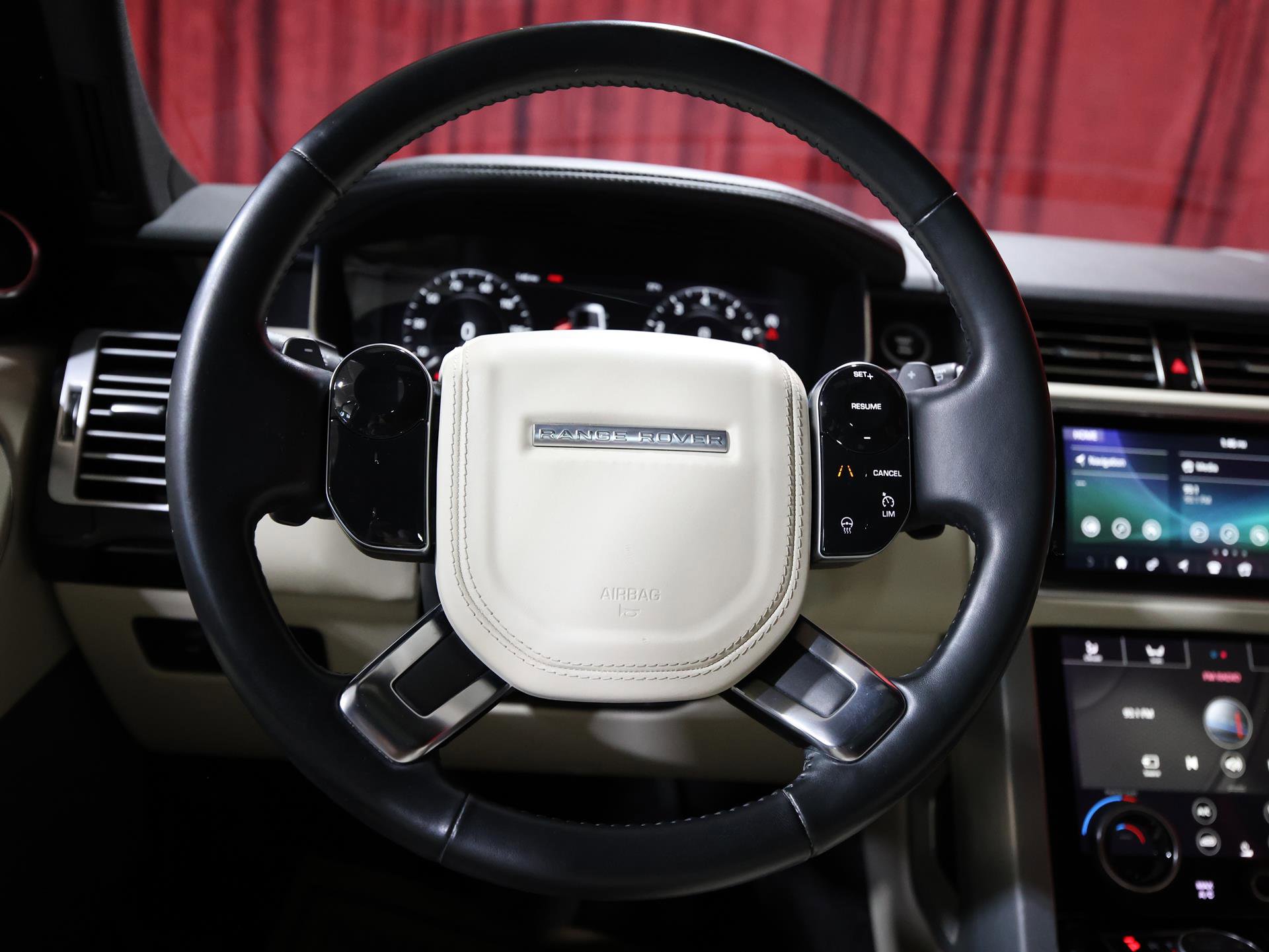 Used 2020 Land Rover Range Rover HSE AWD/4WD image 16