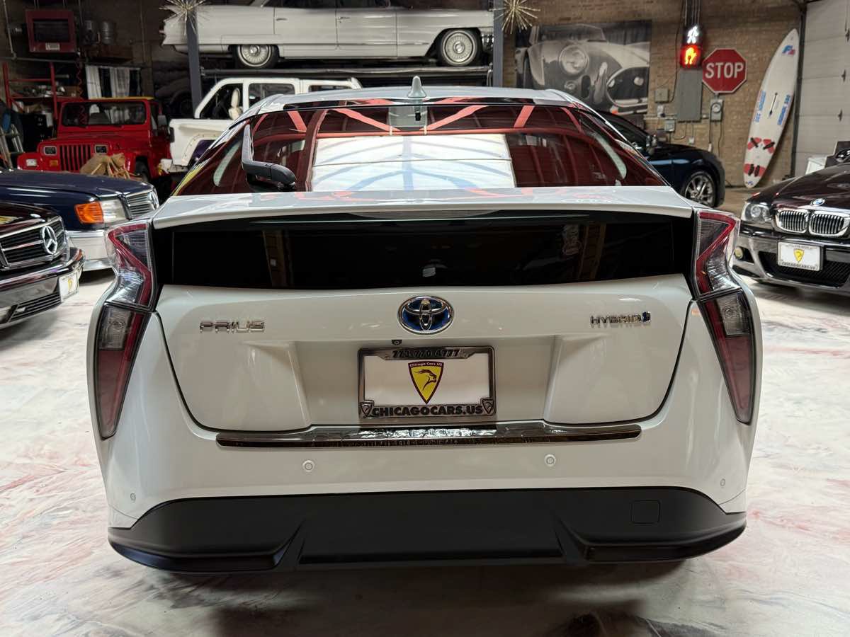 Used 2017 Toyota Prius Four Touring w/ Premium Convenience Package FWD image 5