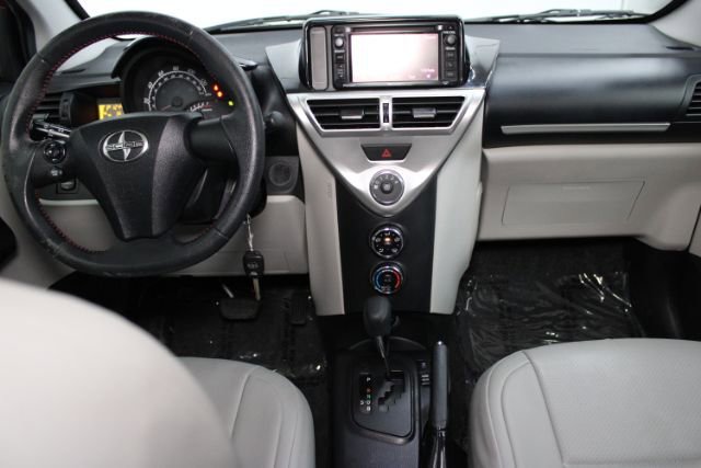 Used 2014 Scion iQ 10 Series FWD image 2