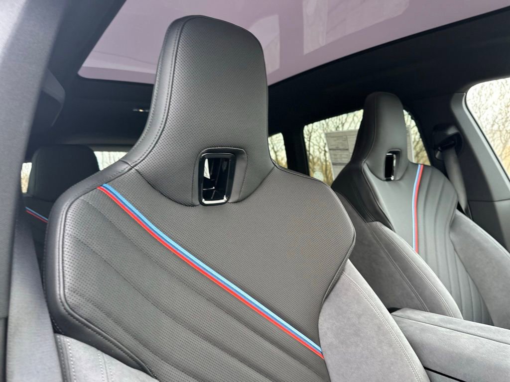 New 2026 BMW iX xDrive45 w/ M Sport Package AWD/4WD image 26