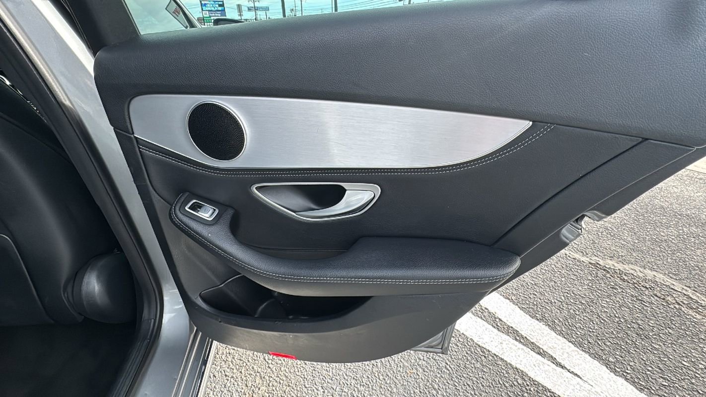 Used 2015 Mercedes-Benz C 300 4MATIC image 16