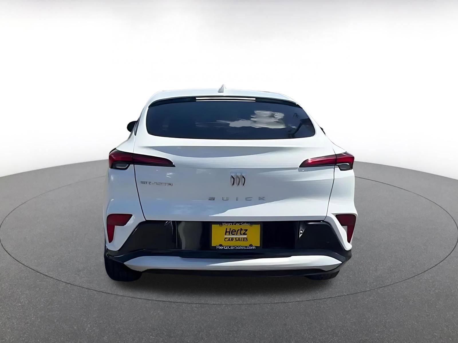 Used 2025 Buick Envista Sport Touring image 12