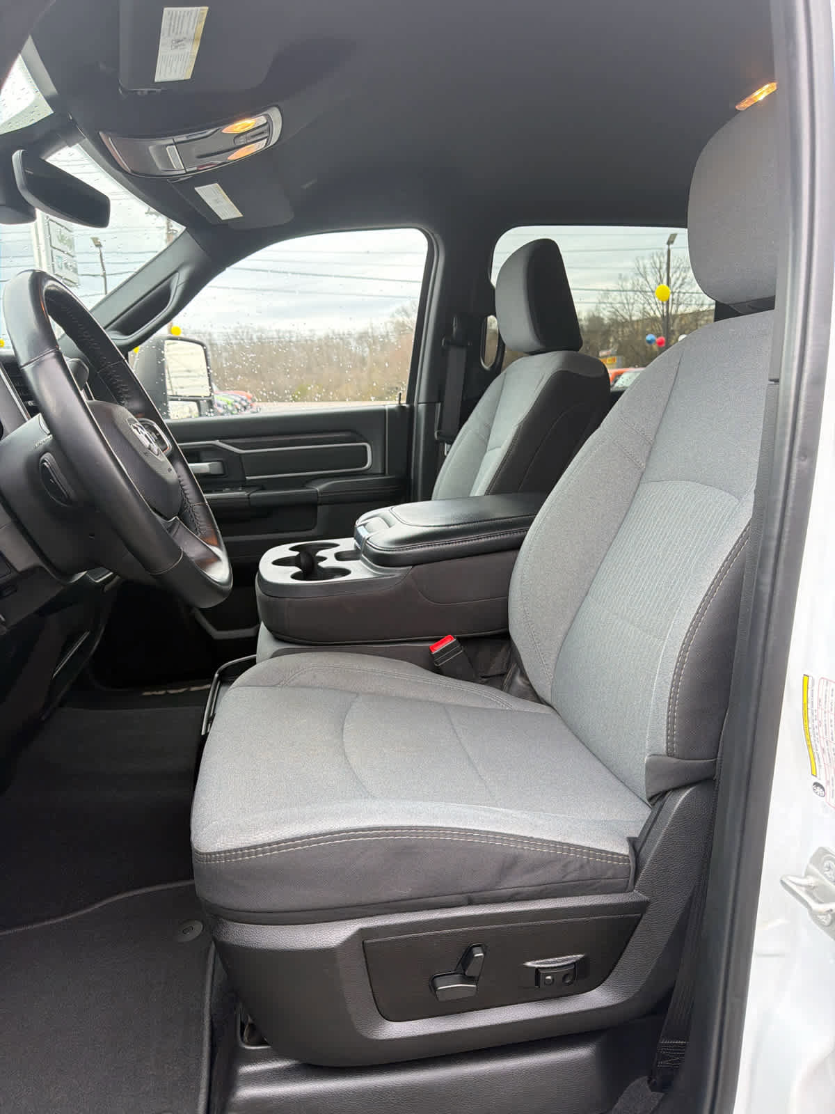 Used 2024 RAM 3500 Big Horn image 13