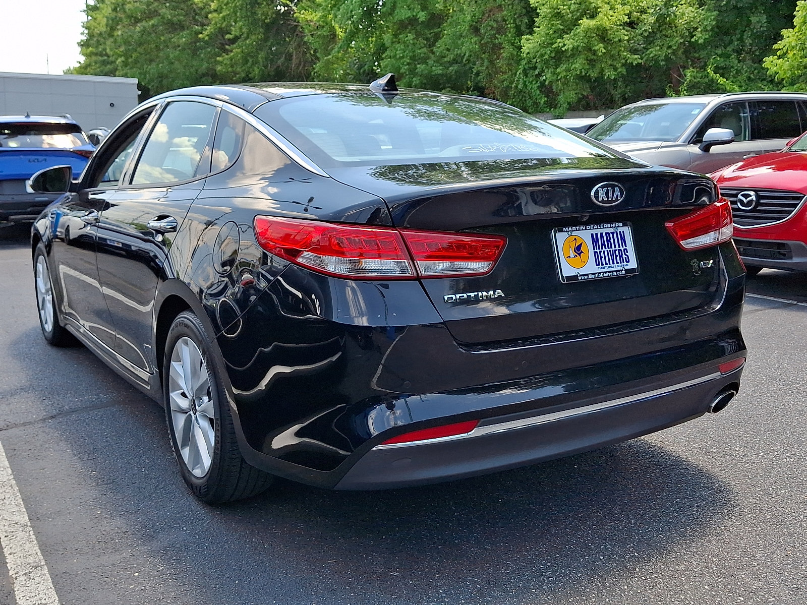 Used 2018 Kia Optima EX w/ Premium Package FWD image 3