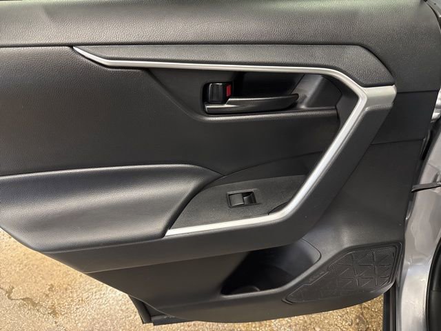 Used 2023 Toyota RAV4 LE image 21