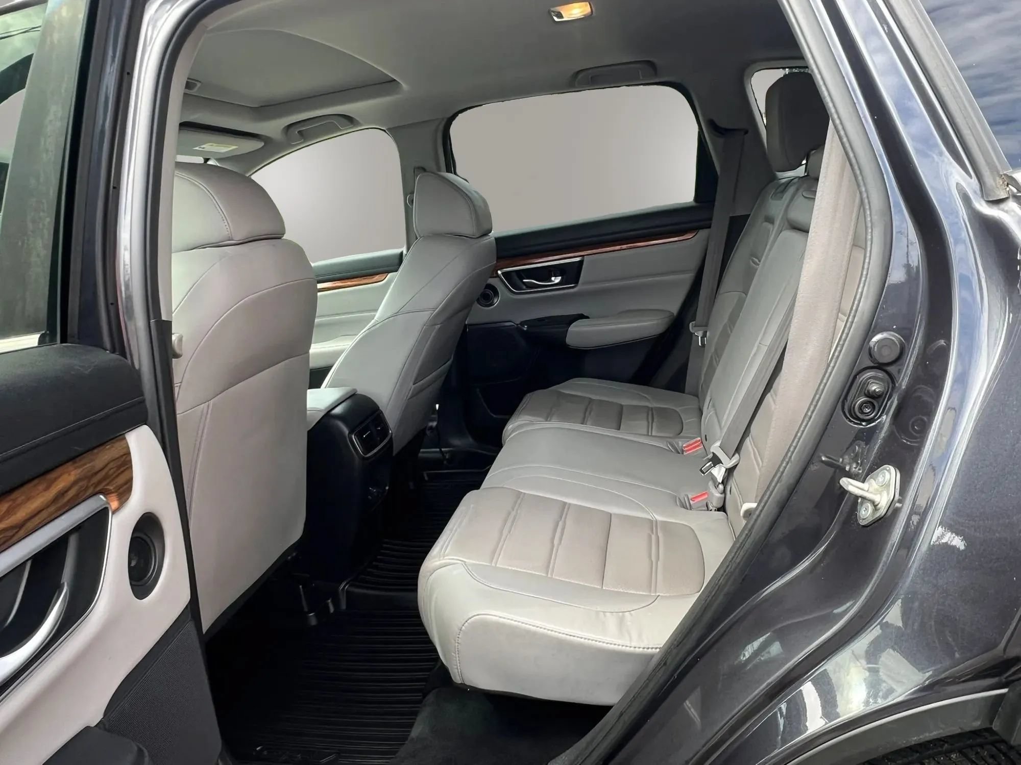 Used 2018 Honda CR-V Touring image 29