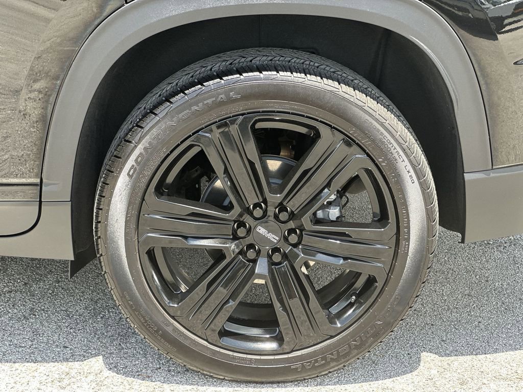 Certified 2025 GMC Acadia Elevation w/ Black Edition FWD image 32