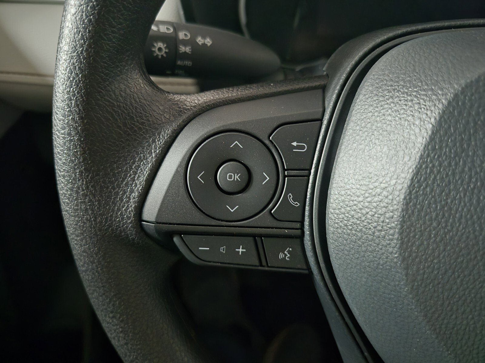 New 2025 Toyota RAV4 XLE image 19