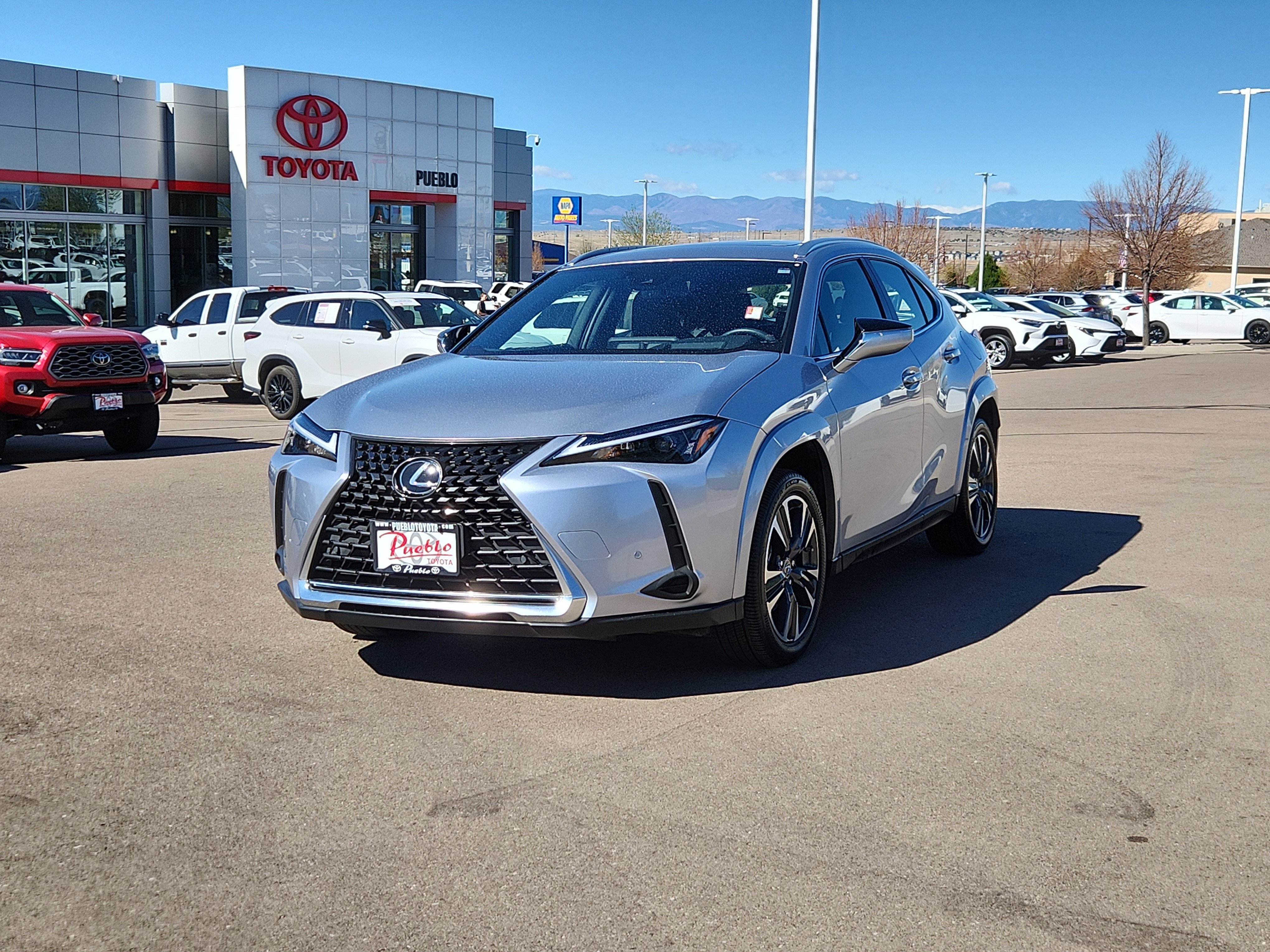 Used 2024 Lexus UX 250h AWD w/ Premium Package image 4