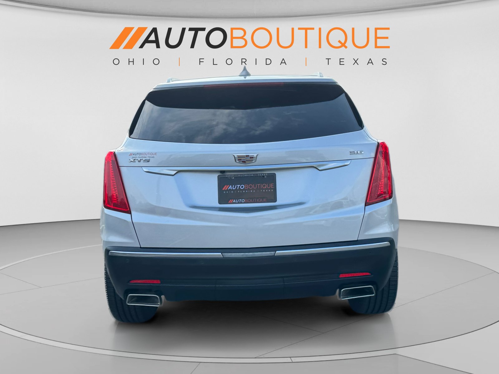 Used 2019 Cadillac XT5 Premium Luxury FWD image 4