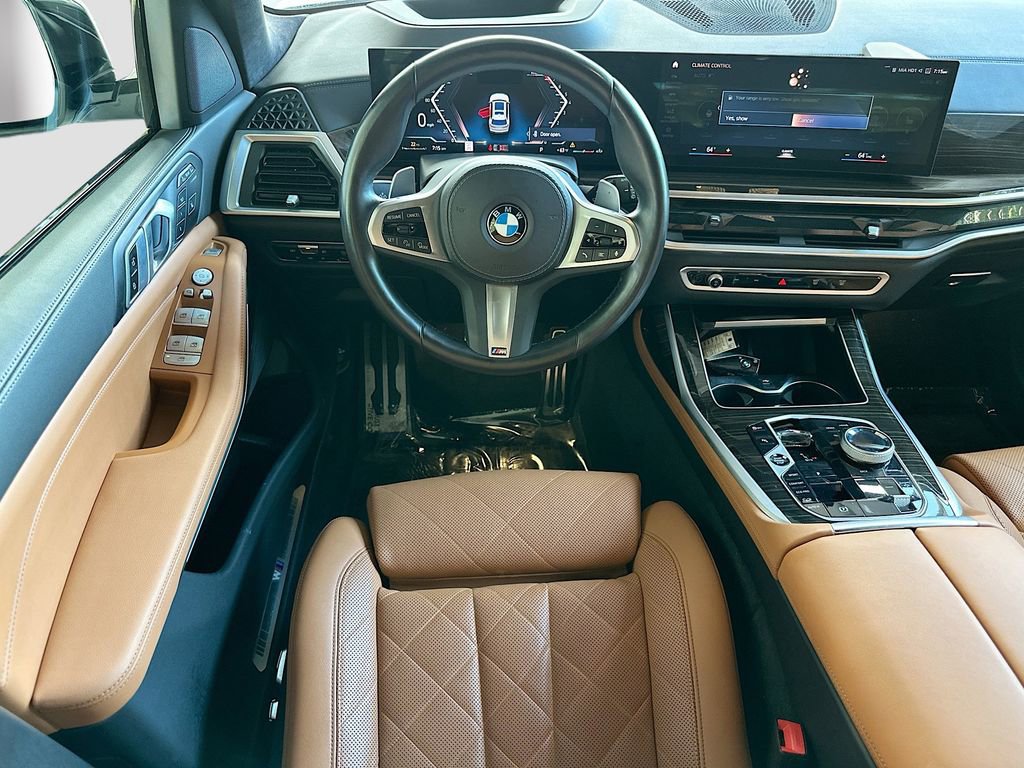 Used 2023 BMW X7 xDrive40i w/ M Sport Package image 23