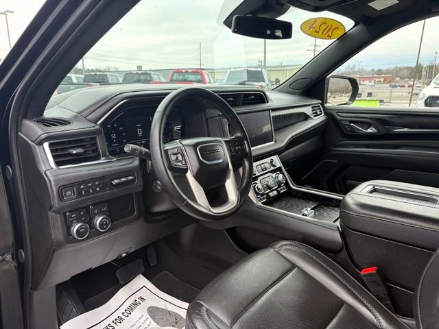 Used 2024 GMC Yukon XL Denali image 3