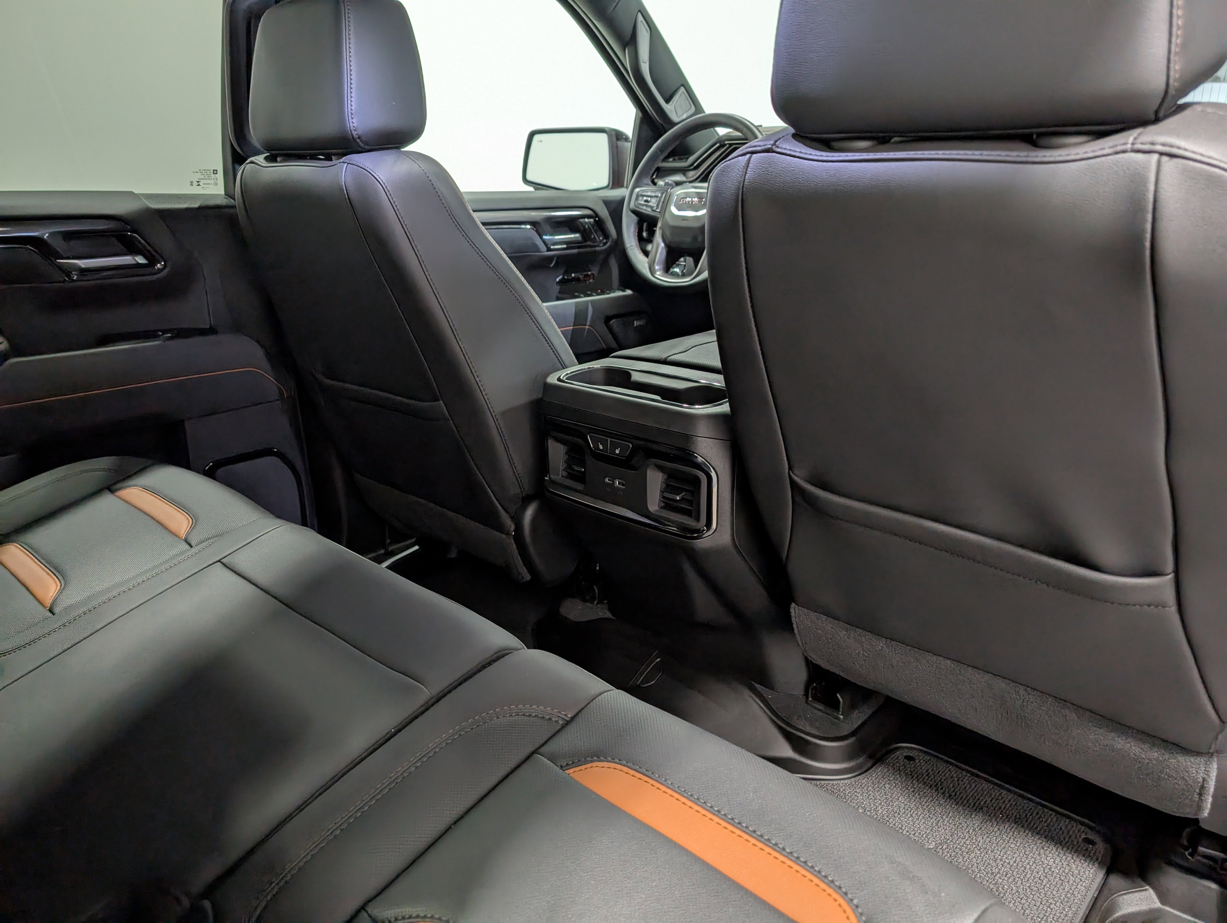 Used 2025 GMC Sierra 1500 AT4 w/ AT4 Premium Package image 16