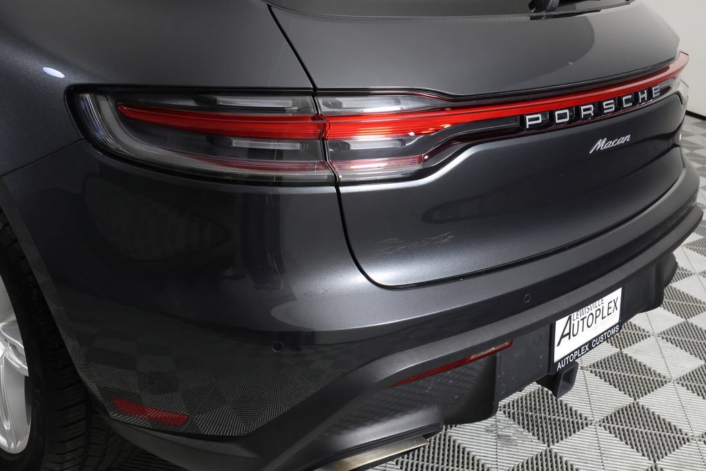 Used 2023 Porsche Macan AWD/4WD image 47