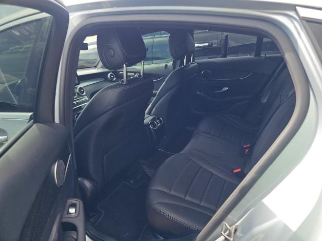 Used 2023 Mercedes-Benz GLC 300 4MATIC Coupe image 9