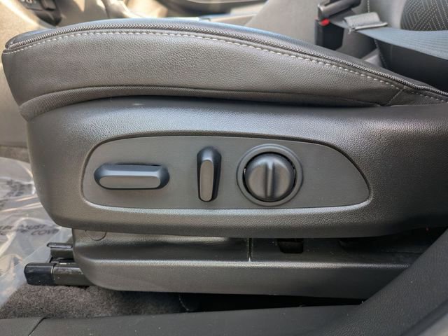 Used 2023 Buick Encore GX Essence w/ Experience Buick Package image 13