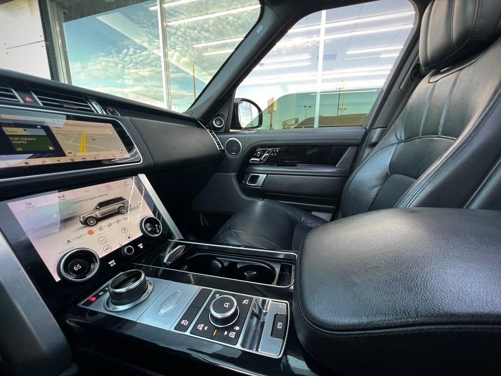 Used 2019 Land Rover Range Rover image 57