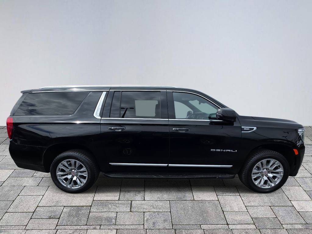 Used 2024 GMC Yukon XL Denali image 8