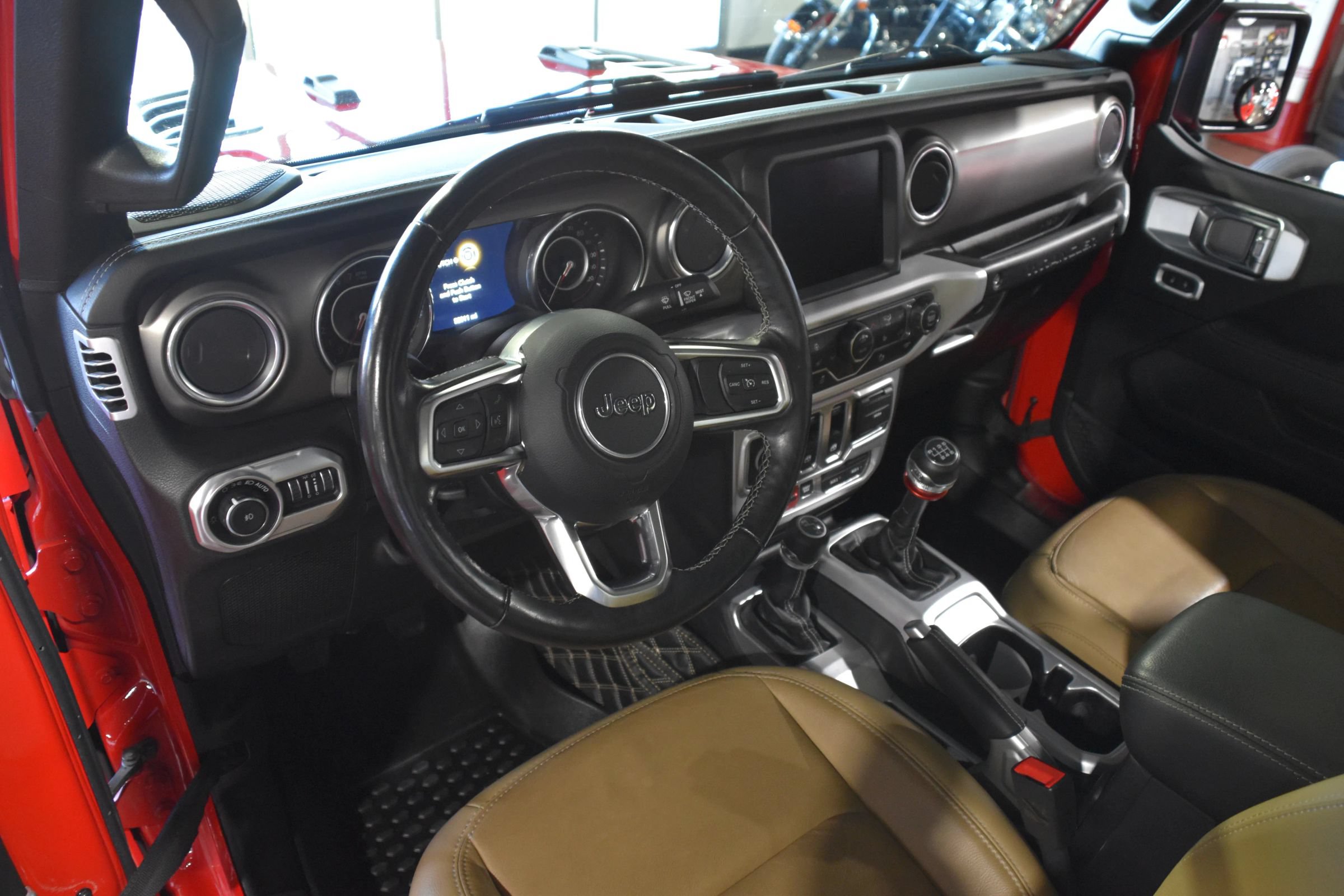 Used 2019 Jeep Wrangler Rubicon AWD/4WD image 16