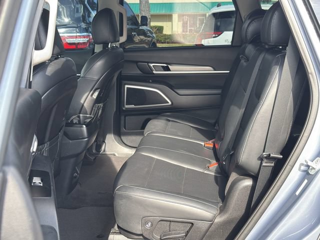 Used 2021 Kia Telluride LX FWD image 13