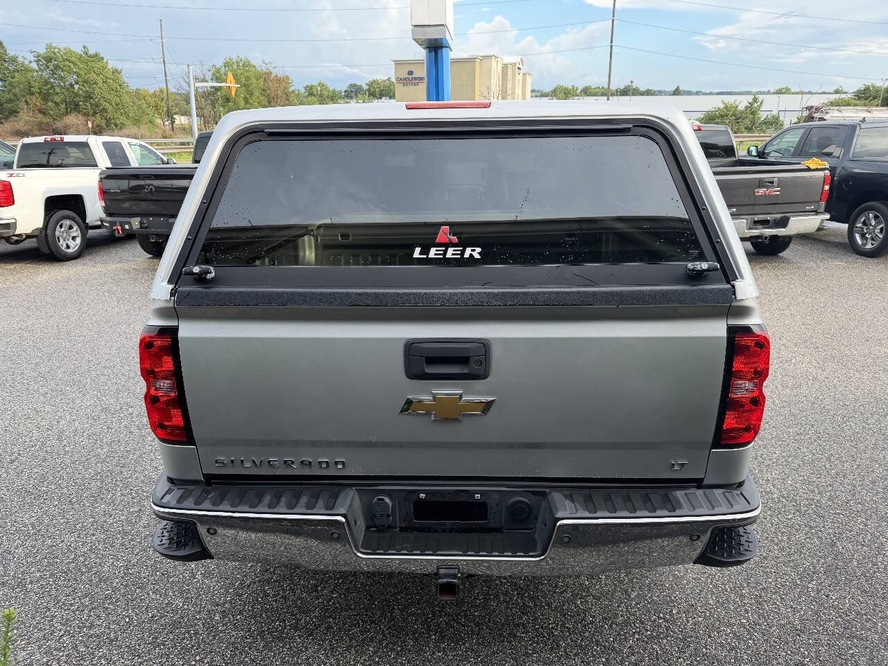 Used 2017 Chevrolet Silverado 1500 LT w/ All Star Edition AWD/4WD image 7