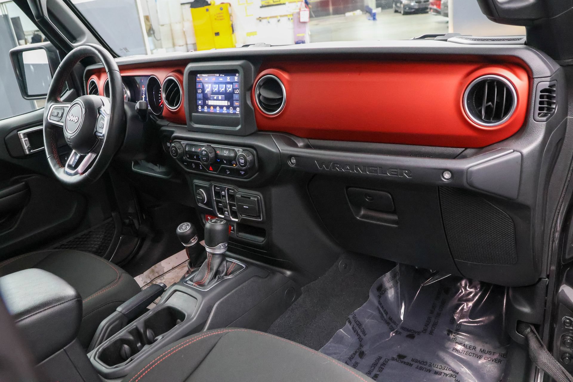 Used 2020 Jeep Wrangler Unlimited Rubicon w/ Cold Weather Group AWD/4WD image 34
