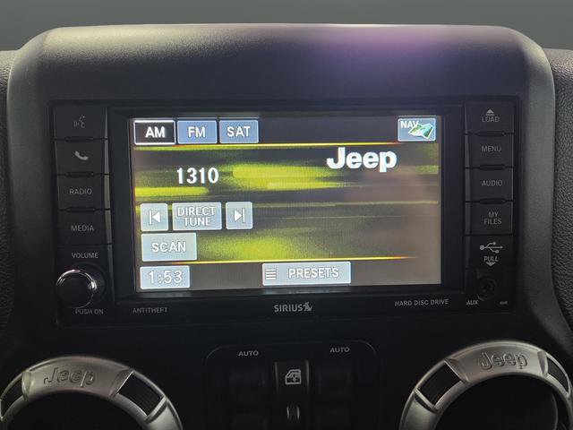 Used 2016 Jeep Wrangler Unlimited Sahara w/ Connectivity Group image 15