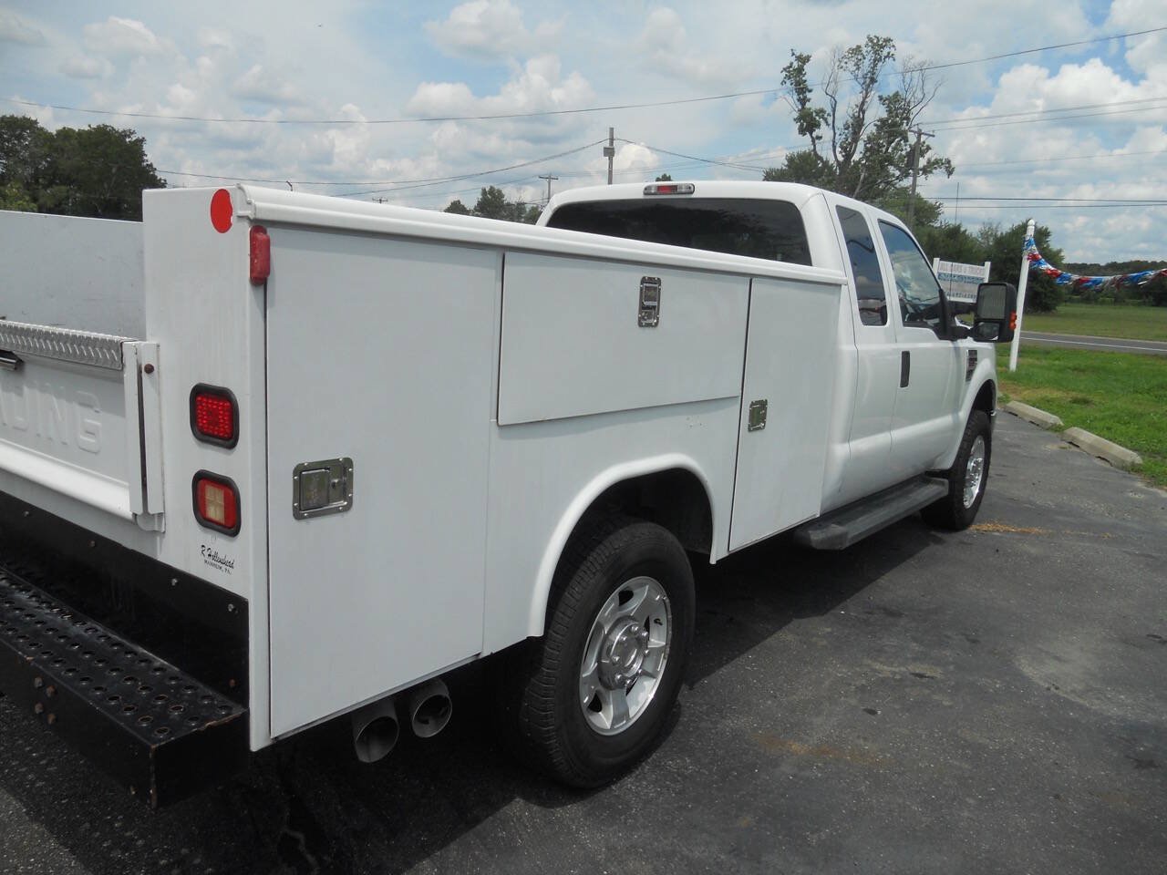Used 2009 Ford F350 XLT AWD/4WD image 24