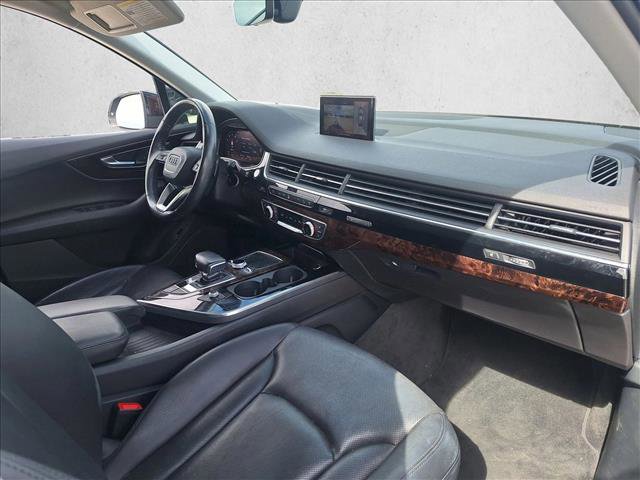 Used 2017 Audi Q7 3.0T Premium Plus w/ Premium Plus Package image 19