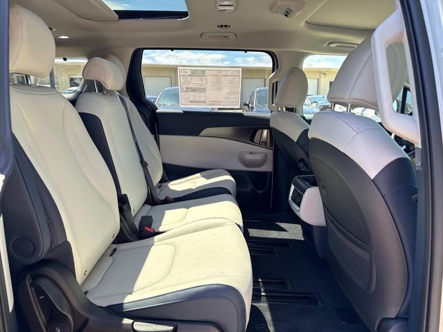 New 2026 Kia Carnival SX w/ SX Dark Edition Package image 14
