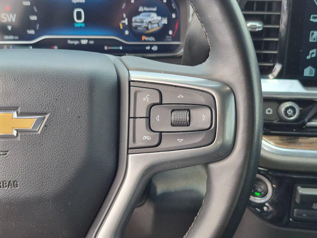 Used 2023 Chevrolet Silverado 1500 LT AWD/4WD image 19