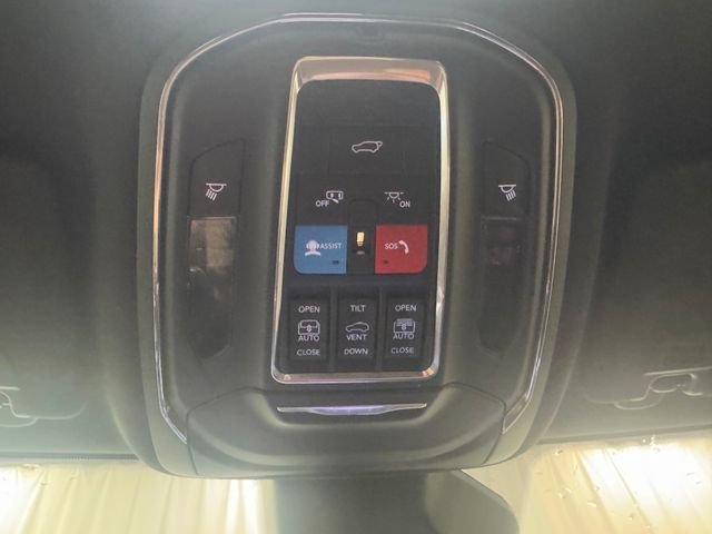 Used 2024 Jeep Grand Cherokee L Limited w/ Luxury Tech Group II AWD/4WD image 29